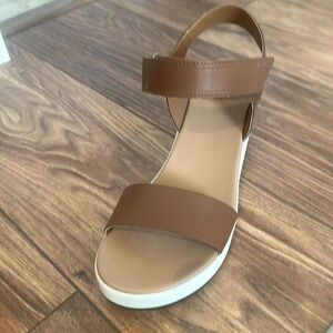 Sorel Velcro sandals